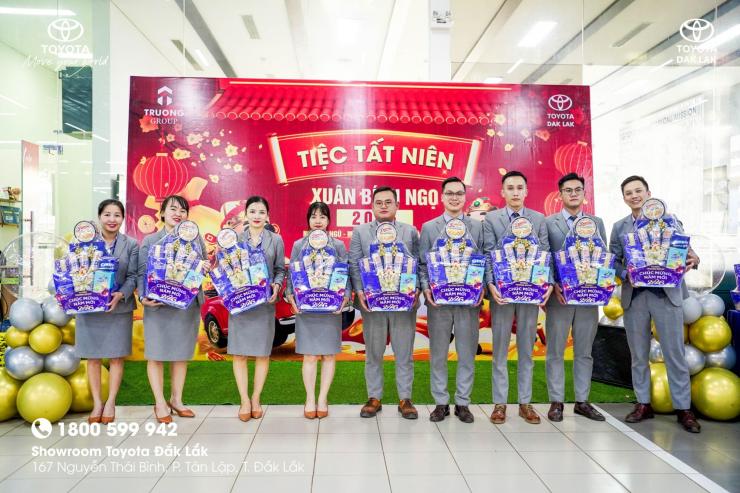 ĐÊM TIỆC TẤT NIÊN 2025 ĐONG ĐẦY CẢM XÚC TẠI TOYOTA DAK LAK